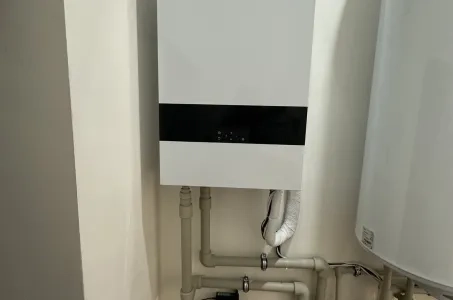 Μονοκατοικία με αντλίες θερμότητας Mycond Split BeeHeat MHS-U14BH