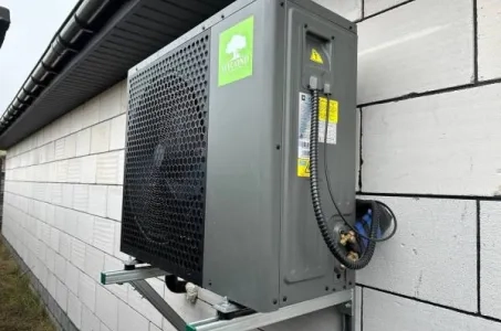 Μονοκατοικία με αντλίες θερμότητας Mycond Split σειρά BeeHeat