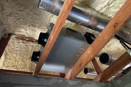 Αίθουσα παραγωγής με μονάδες εξαερισμού ανάκτησης ενέργειας Mycond MVS DW